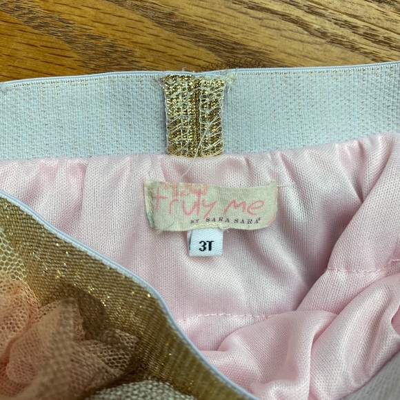 🦋 6/$25 Ruffle tutu 3T - Picture 3 of 3